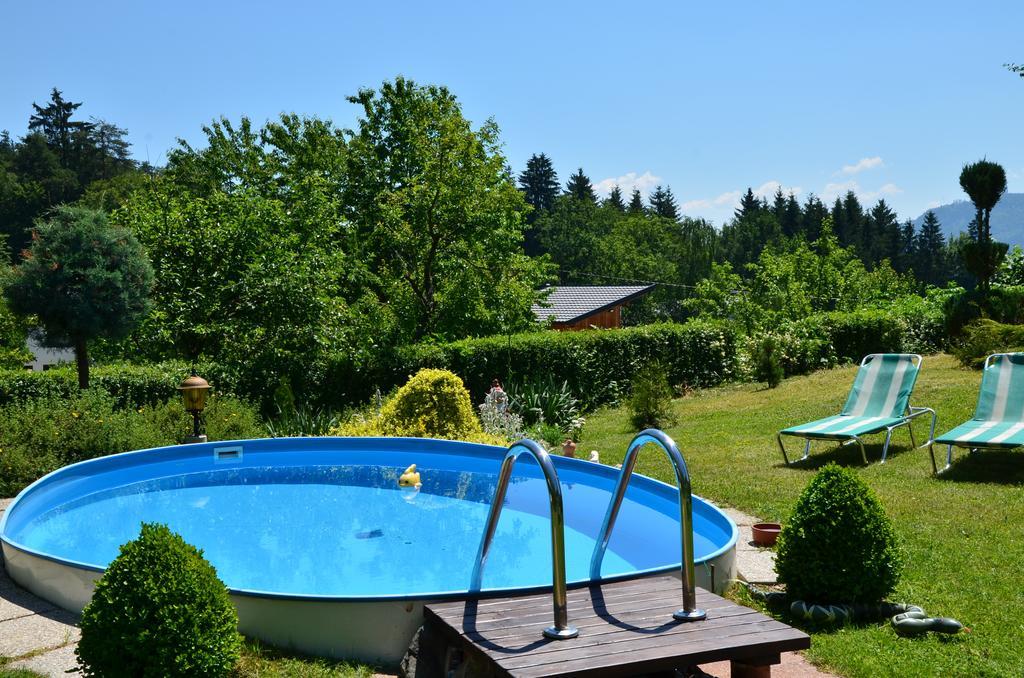 Gasthof-Pension Karawankenblick Перчах-ам-Вертерзе Екстер'єр фото